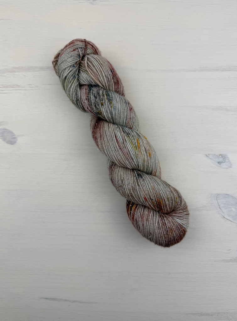 Glitter - Earthquake